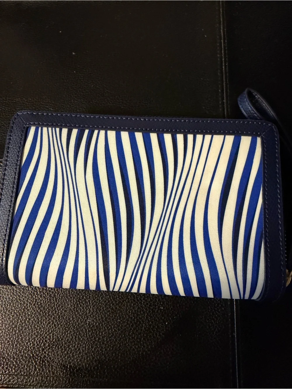 Vera Bradley compact wristlet
